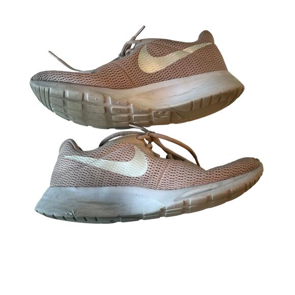 Nike Pink Blush Shoes Sneakers Size 9.5 Women's - Picture 1 of 10